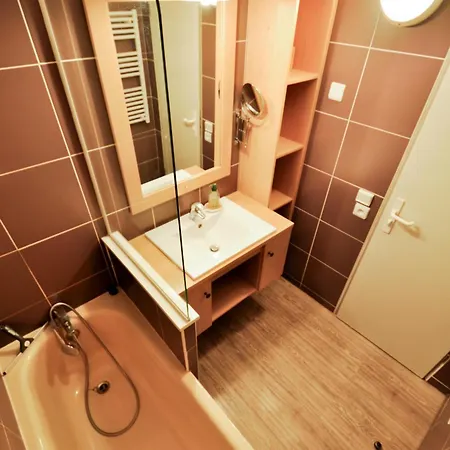 Alpe Huez Quartier Les Bergers 5 Personnes Appartamento *